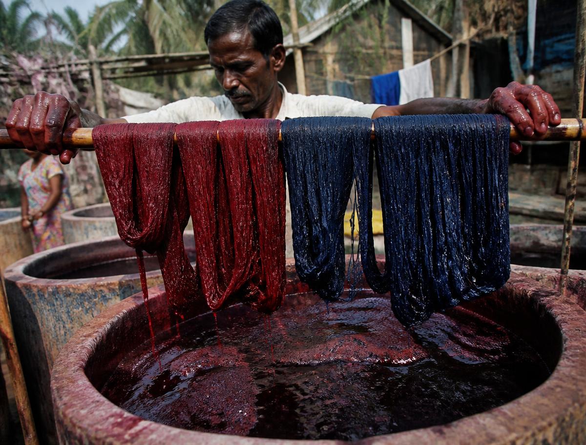 Dyeing — step 05 of the Kosa silk journey